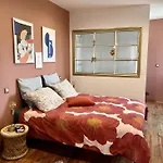 Les Hirondelles Du Marais Bed & Breakfast 3*