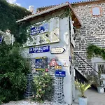 Les Hirondelles Du Marais Riom