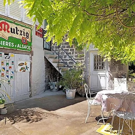 Les Hirondelles Du Marais 리옴