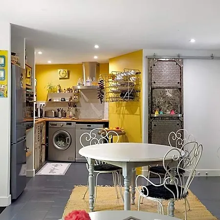 Les Hirondelles Du Marais 3* 리옴