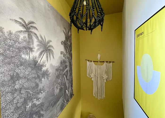 Les Hirondelles Du Marais